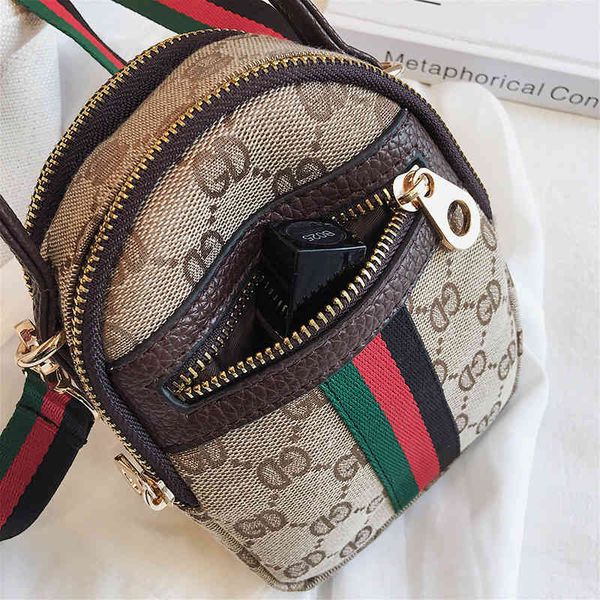 fashion canvas letter summer single shoulder messenger mini bag versatile women's mobile phone bag backpack handbags sale
fashion canvas letter summer single shoulder messenger mini bag versatile women's mobile phone bag backpack handbags sale