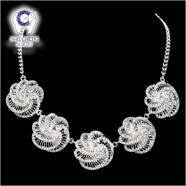chokers fashion hollow flowers pave rhinestone necklace silver plated chain statement choker women jewelry collier bijoux, Golden;silver
chokers fashion hollow flowers pave rhinestone necklace silver plated chain statement choker women jewelry collier bijoux, Golden;silver