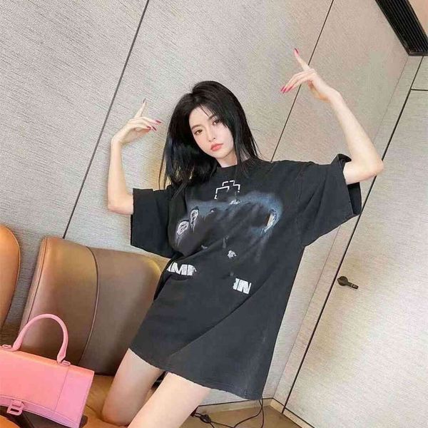 luxury design washed worn out german chariot b printed with holes and incomplete design short sleeve t-shirt fashion over size, White
luxury design washed worn out german chariot b printed with holes and incomplete design short sleeve t-shirt fashion over size, White