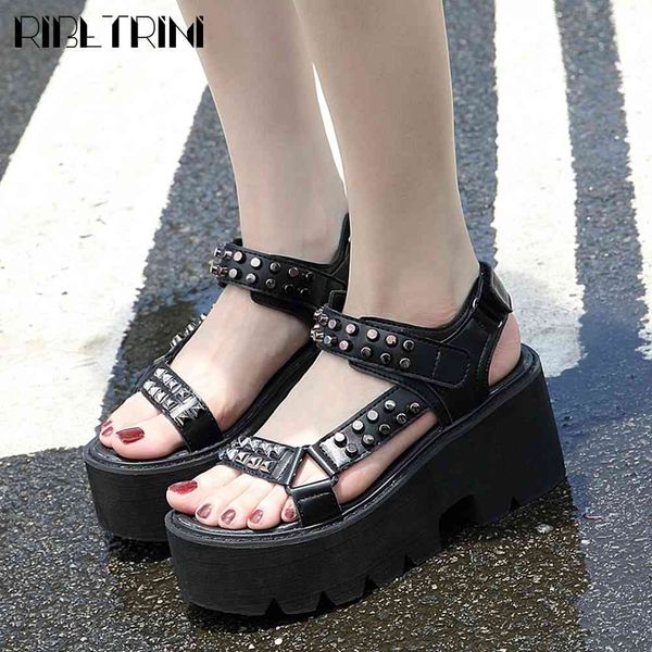 sandals cool girl open toe platform chunky hook loop shoes rivet summer women casual leisure fashion sandals, Black
sandals cool girl open toe platform chunky hook loop shoes rivet summer women casual leisure fashion sandals, Black