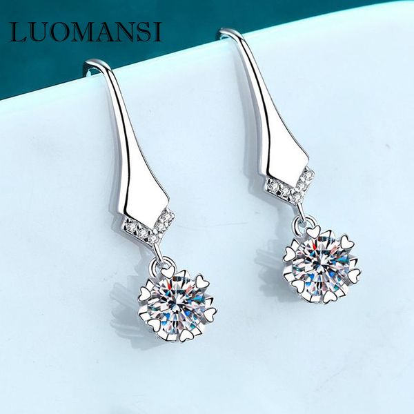 luomansi 5mm 0.5ct moissanite pendant earrings passed the diamond test s925 sterling silver super flash women's jewelry, Golden
luomansi 5mm 0.5ct moissanite pendant earrings passed the diamond test s925 sterling silver super flash women's jewelry, Golden