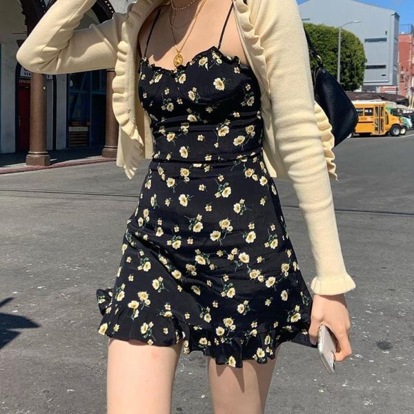casual dresses chic retro ruffled slim floral print spaghedress women beach wear sleeveless, Black;gray
casual dresses chic retro ruffled slim floral print spaghedress women beach wear sleeveless, Black;gray