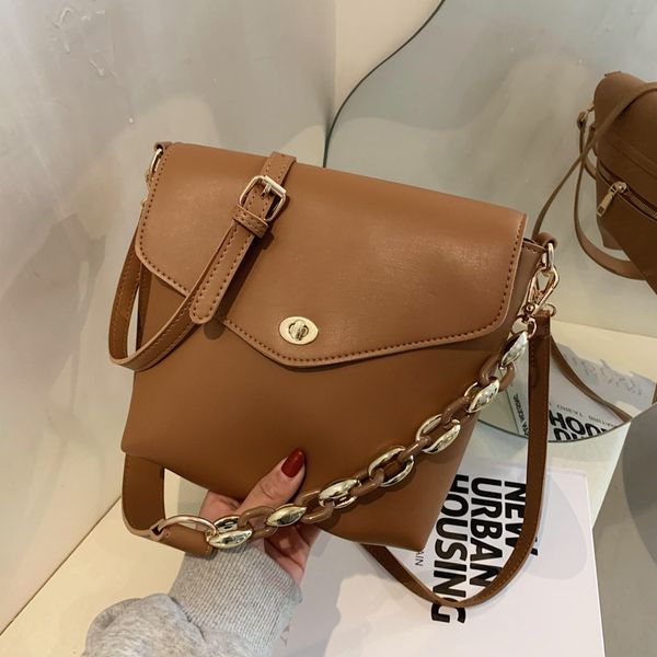 bag women's bag 2021 spring and summer new simple chain hand small square single shoulder messenger fashion, Black;brown
bag women's bag 2021 spring and summer new simple chain hand small square single shoulder messenger fashion, Black;brown