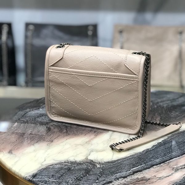 slung across one shoulder portable internal zipper bag internal compartment pocket fashion and contracted 6186 bag 014523
slung across one shoulder portable internal zipper bag internal compartment pocket fashion and contracted 6186 bag 014523