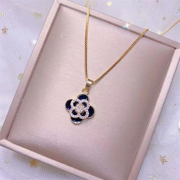 chains temperament can rotate in 2021 the women's doubles clovers titanium steel pendant drill drops of camellia clavicle chain, Silver
chains temperament can rotate in 2021 the women's doubles clovers titanium steel pendant drill drops of camellia clavicle chain, Silver