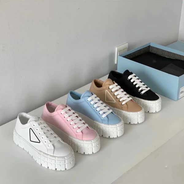 canvas shoes women's new triangular standard muffin thick bottom biscuit leisure inner heightening couple small white outlets, Black;white
canvas shoes women's new triangular standard muffin thick bottom biscuit leisure inner heightening couple small white outlets, Black;white