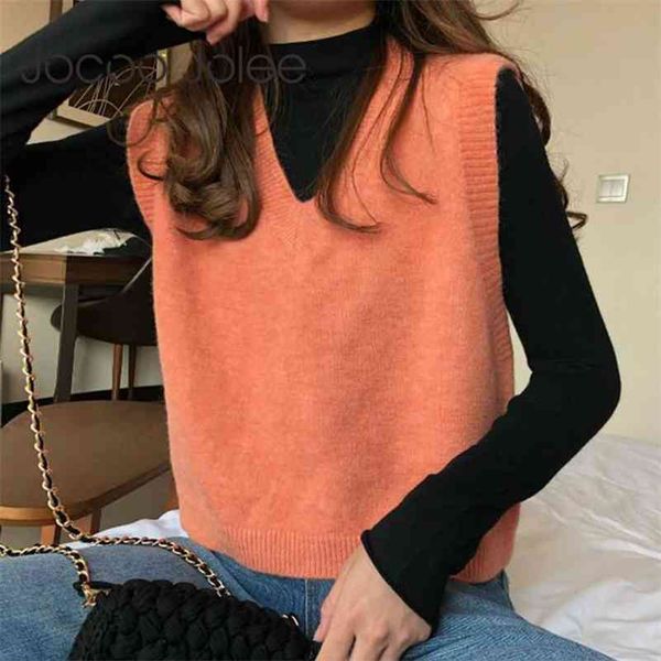 v neck knitted women's spring autumn korean loose wild sweater vest sleeveless pullover oversized pull femme hiver 210416, White;black
v neck knitted women's spring autumn korean loose wild sweater vest sleeveless pullover oversized pull femme hiver 210416, White;black