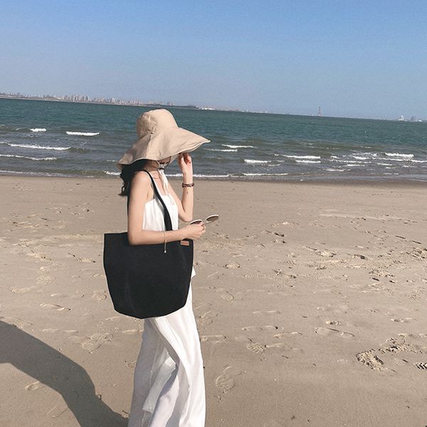 2021 super large sunscreen hat women's summer double faced fisherman's hat sunshade and anti ultraviolet big brim sun hat, Blue;gray
2021 super large sunscreen hat women's summer double faced fisherman's hat sunshade and anti ultraviolet big brim sun hat, Blue;gray