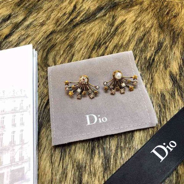 backs earrings d family and women's diamond mini water cd letter tassel size pearl, White
backs earrings d family and women's diamond mini water cd letter tassel size pearl, White