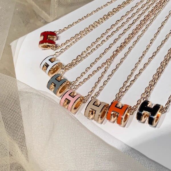 h letter necklace 925 sterling silver plated 18k gold female enamel oval pendant pop clavicle sweater chain versatile
h letter necklace 925 sterling silver plated 18k gold female enamel oval pendant pop clavicle sweater chain versatile