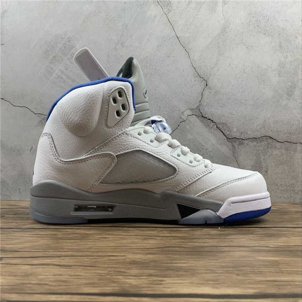 2021 released jumpman 5 stealth 2.0 basketball shoes mens v white blue 3m reflective sports sneakers quality 
2021 released jumpman 5 stealth 2.0 basketball shoes mens v white blue 3m reflective sports sneakers quality