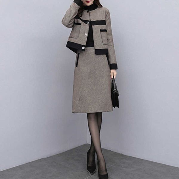 women's autumn and winter two-piece skirt wool short jacket slim casual fashion suit 210527, White
women's autumn and winter two-piece skirt wool short jacket slim casual fashion suit 210527, White