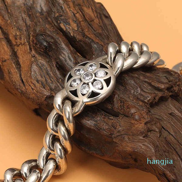 s925 sier diamond bracelet thick personality domineering rough mining trendsetter rock clip sier chain, Golden;silver
s925 sier diamond bracelet thick personality domineering rough mining trendsetter rock clip sier chain, Golden;silver