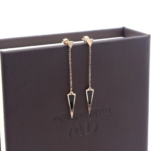 e5-306a hanging black willow nail earrings fashion japanese and korean ladies triangle titanium steel rose gold, Golden
e5-306a hanging black willow nail earrings fashion japanese and korean ladies triangle titanium steel rose gold, Golden