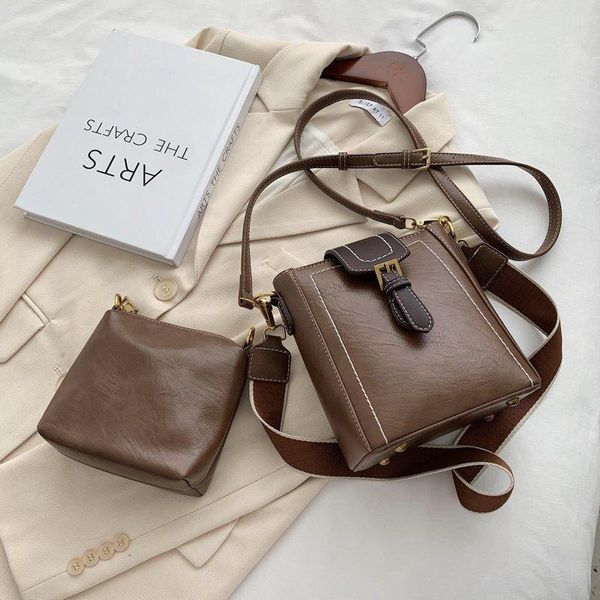 evening bags 2021 women messenger black retro crossbody for leather handbags female bucket bag sac a main
evening bags 2021 women messenger black retro crossbody for leather handbags female bucket bag sac a main