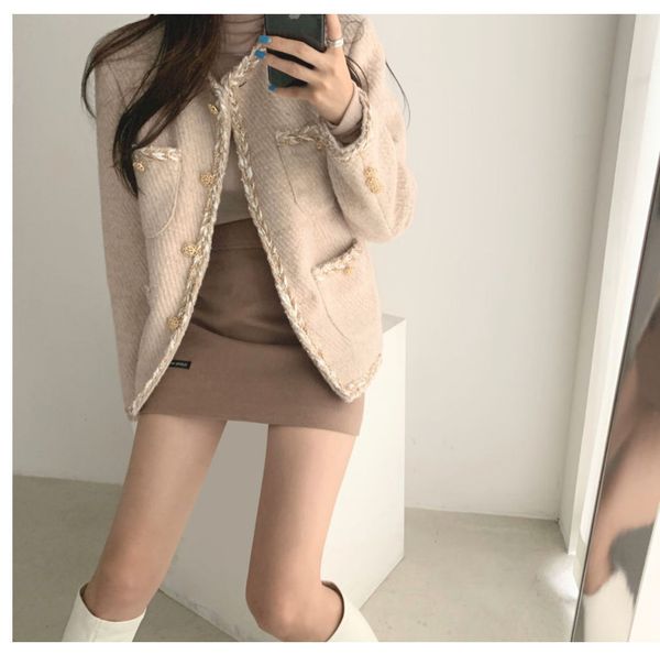 women's suits & blazers autumn winter fashion small fragrance plaid tweed long sleeve coat vintage elegant single-breasted woolen, White;black
women's suits & blazers autumn winter fashion small fragrance plaid tweed long sleeve coat vintage elegant single-breasted woolen, White;black