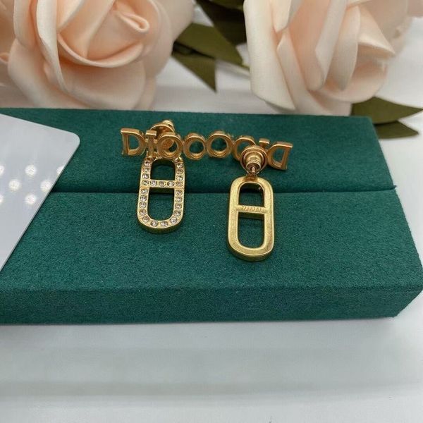 aaa designer jewelry 2021 new geometric earrings with diamond, simple and personalized, brass earrings, Golden
aaa designer jewelry 2021 new geometric earrings with diamond, simple and personalized, brass earrings, Golden