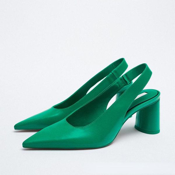 sandals women's black slingback high-heeled temperament retro muller shoes baotou back hollow thick heel
sandals women's black slingback high-heeled temperament retro muller shoes baotou back hollow thick heel