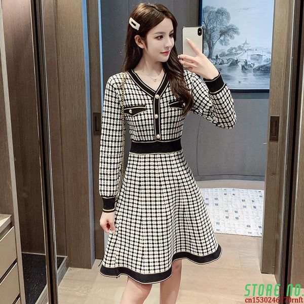 casual dresses 2021 autumn winter women's plaid knitting dress high waist elegant fashion sweater long sleeve mini, Black;gray
casual dresses 2021 autumn winter women's plaid knitting dress high waist elegant fashion sweater long sleeve mini, Black;gray