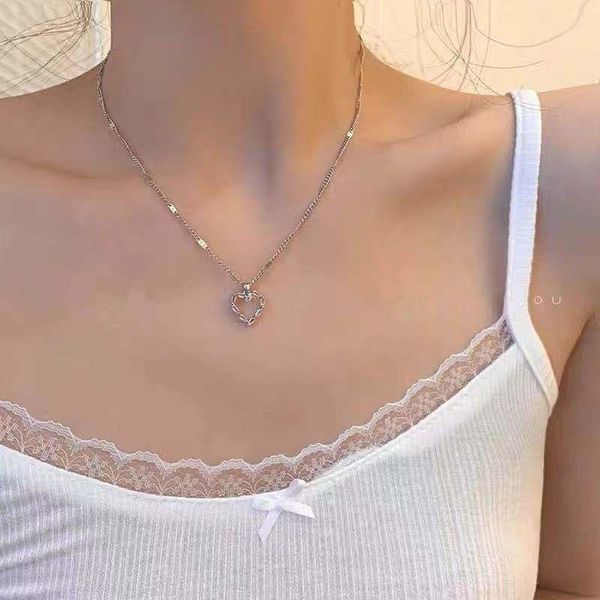 chains love heart necklace woman rhinestone chain women necklaces jewelry pendant light luxury silver color trendy korean alloy collier
chains love heart necklace woman rhinestone chain women necklaces jewelry pendant light luxury silver color trendy korean alloy collier