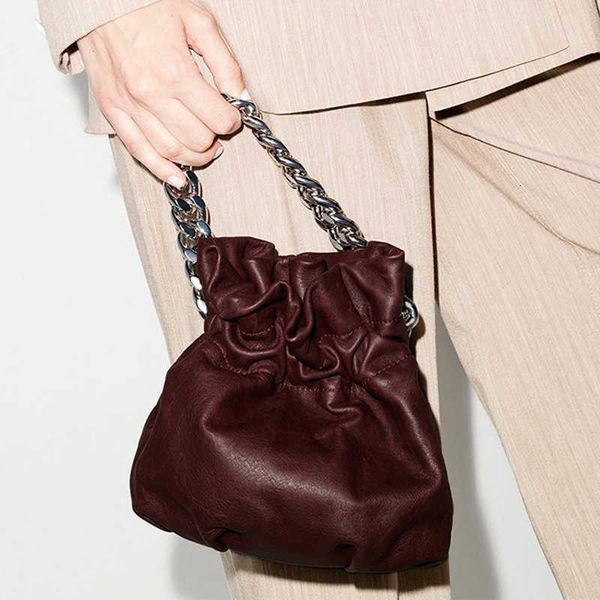 minority spring and summer women's bag bucket bag leather cowhide chain mini bag pleated portable purse
minority spring and summer women's bag bucket bag leather cowhide chain mini bag pleated portable purse