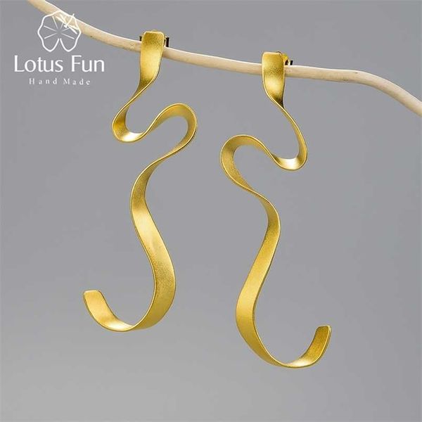 lotus fun minimalism spiral curved long dangle earrings for women gift 925 sterling silver unusual design statement jewelry 211013, Golden
lotus fun minimalism spiral curved long dangle earrings for women gift 925 sterling silver unusual design statement jewelry 211013, Golden