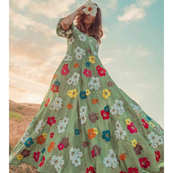 casual dresses spring autumn women retro colorful floral embroidery midi boho big swing beach dress vestidos l2t0, Black;gray
casual dresses spring autumn women retro colorful floral embroidery midi boho big swing beach dress vestidos l2t0, Black;gray