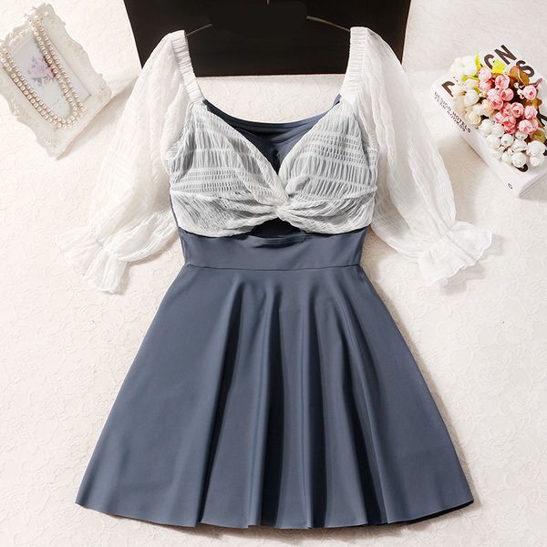 swimwear 2021 style cover belly show thin conservative student small chest fresh one-piece skirt bathing suit girl, White;black
swimwear 2021 style cover belly show thin conservative student small chest fresh one-piece skirt bathing suit girl, White;black
