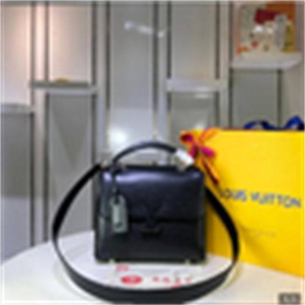 cross designer luxury body m53694 postman evening handbag handbags clutches iconic handles bag shoulder bags totes
cross designer luxury body m53694 postman evening handbag handbags clutches iconic handles bag shoulder bags totes