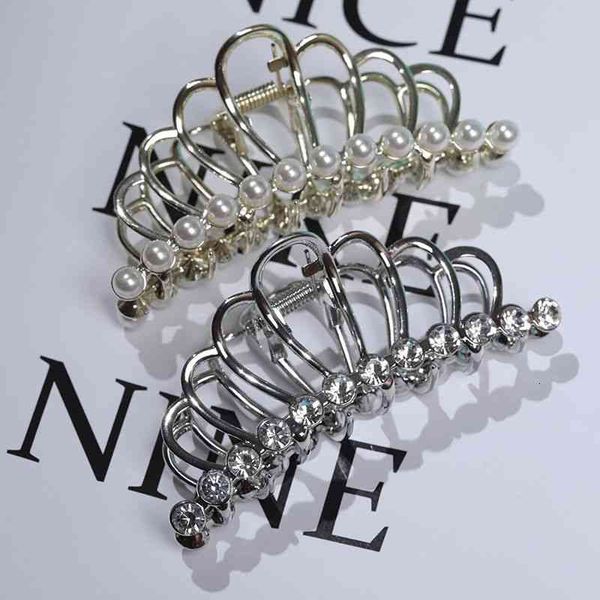 hair accessories jewelry pearl rhinestone hollowed out crown metal grab clip back of head dish shark female large zinc alloy, Golden;white
hair accessories jewelry pearl rhinestone hollowed out crown metal grab clip back of head dish shark female large zinc alloy, Golden;white