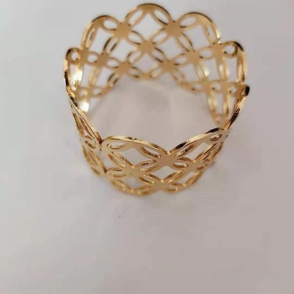 6pcs/metal chinese style copper coin shape golden napkin ring deskdecoration for party reception, el wedding banquet rings
6pcs/metal chinese style copper coin shape golden napkin ring deskdecoration for party reception, el wedding banquet rings