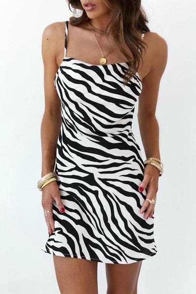 casual dresses women 2021 fashion zebra print mini dress vintage backless zipper thin straps female vestidos mujer, Black;gray
casual dresses women 2021 fashion zebra print mini dress vintage backless zipper thin straps female vestidos mujer, Black;gray