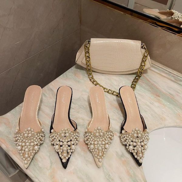 slippers fashion pointed toe women shallow slip on mules shoes thin low heels pearl chain black beige brown plush size 35-42
slippers fashion pointed toe women shallow slip on mules shoes thin low heels pearl chain black beige brown plush size 35-42