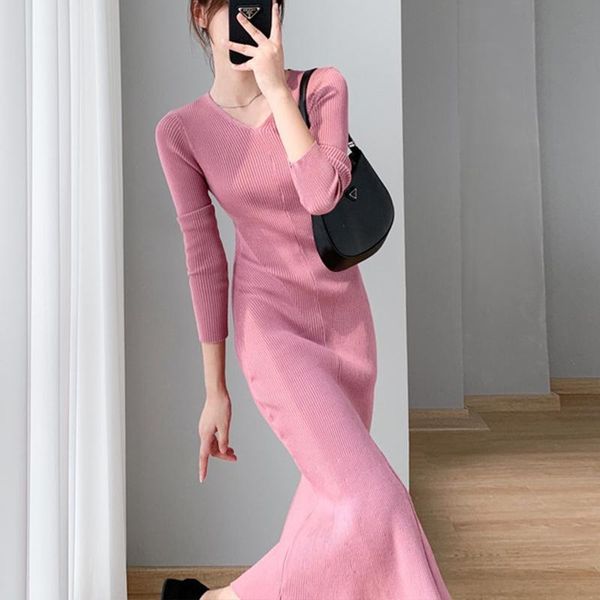 casual dresses 2021 autumn midi over-the-knee sweater black dress women winter slim fishtail knitted a-line elegant office lady, Black;gray
casual dresses 2021 autumn midi over-the-knee sweater black dress women winter slim fishtail knitted a-line elegant office lady, Black;gray