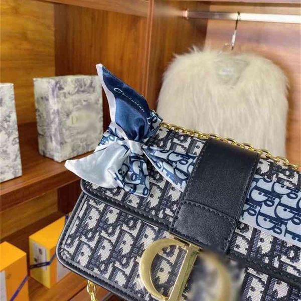 bags women luxurys hand new high fashion embroidery canvas old flower montaigne versatile one shoulder messenger with scarf zmm
bags women luxurys hand new high fashion embroidery canvas old flower montaigne versatile one shoulder messenger with scarf zmm