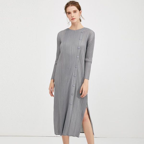 casual dresses plus size dress for women 45-75kg spring 2021 round neck long sleeves solid color loose miyake pleated split midi, Black;gray
casual dresses plus size dress for women 45-75kg spring 2021 round neck long sleeves solid color loose miyake pleated split midi, Black;gray