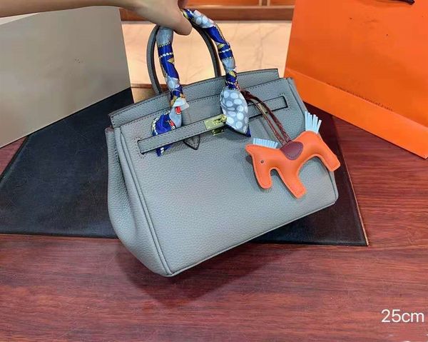 the latest platinum bag eternal classic palm grain cowhide women's shoulder bag with silk scarf in various colors
the latest platinum bag eternal classic palm grain cowhide women's shoulder bag with silk scarf in various colors