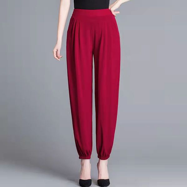 lantern pants women's ice silk 9-point leggings thin style high waist thin large size versatile, Black;white
lantern pants women's ice silk 9-point leggings thin style high waist thin large size versatile, Black;white