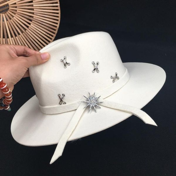stingy brim hats white woolen hat female autumn and winter ancient hepburn french rhinestone bow tie loose jazz tide, Blue;gray
stingy brim hats white woolen hat female autumn and winter ancient hepburn french rhinestone bow tie loose jazz tide, Blue;gray
