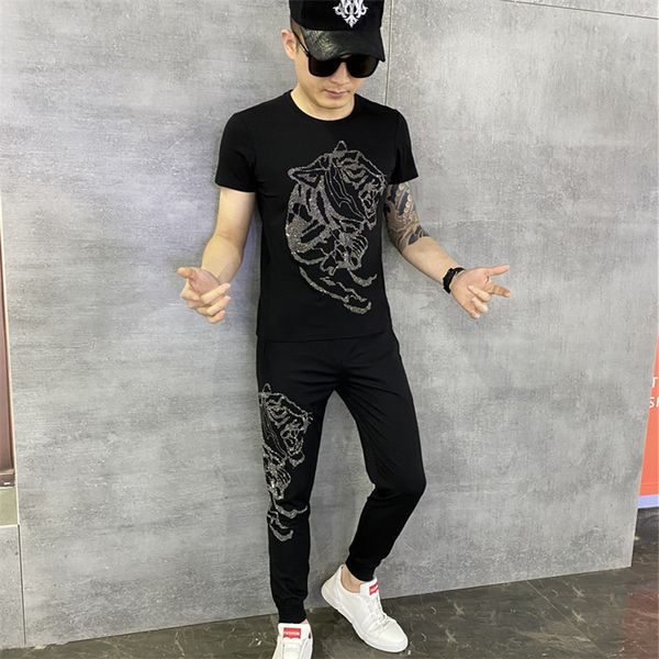 men's tracksuits spring and summer standard fashion for men's training sports suit tiger rhinestones short sleeve sweatpants + cas, Gray
men's tracksuits spring and summer standard fashion for men's training sports suit tiger rhinestones short sleeve sweatpants + cas, Gray