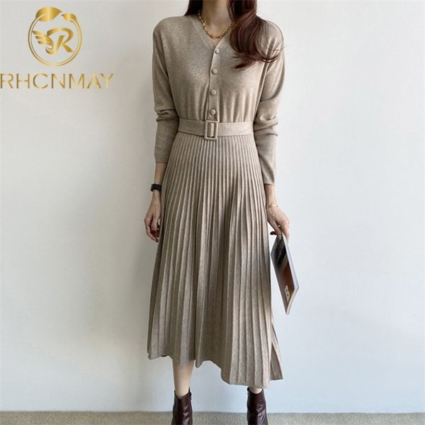autumn women dress long casual korean style single breasted pleated v-neck lace up knitted 210506, Black;gray
autumn women dress long casual korean style single breasted pleated v-neck lace up knitted 210506, Black;gray