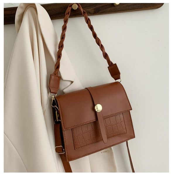 evening bags women's bag 2021 trend foreign style single shoulder net red texture small square slung
evening bags women's bag 2021 trend foreign style single shoulder net red texture small square slung