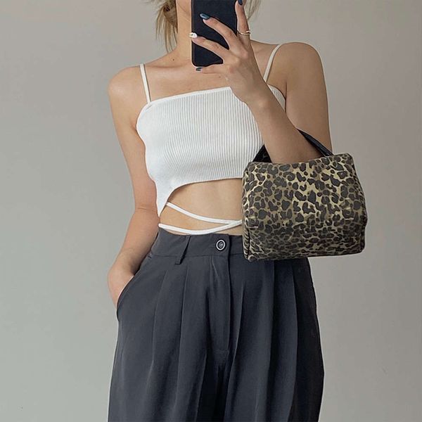 fashion leopard pattern women small square shoulder bags simple durable ladi canvas clutch purse handbag female msenger
fashion leopard pattern women small square shoulder bags simple durable ladi canvas clutch purse handbag female msenger