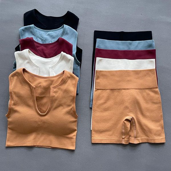 yoga outfit 2 piece women sets u collar bra sport set high waist shorts female workout running suit for fitness seamless sportwear
yoga outfit 2 piece women sets u collar bra sport set high waist shorts female workout running suit for fitness seamless sportwear