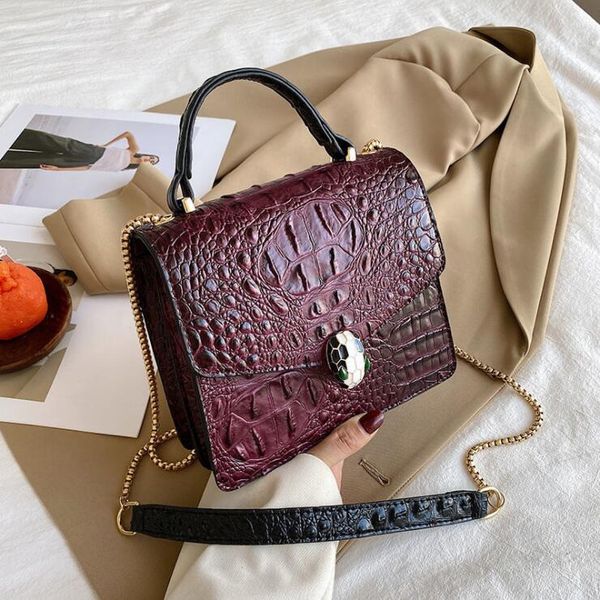 women shoulder bags european elegant solid color leather handbag simple atmospheric pressure flower womens handbags street personality allig, Black;red
women shoulder bags european elegant solid color leather handbag simple atmospheric pressure flower womens handbags street personality allig, Black;red