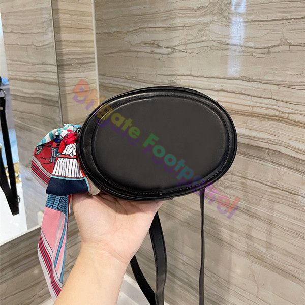 women 2021 classic circular bag fashion luxurys designers handbags shoulder bags crossbody handbag purse ladies leather wallet coin card hol
women 2021 classic circular bag fashion luxurys designers handbags shoulder bags crossbody handbag purse ladies leather wallet coin card hol