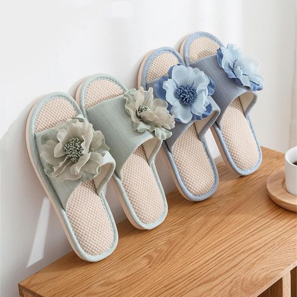 slippers elegant home women big flower design indoor ladies slides bedroom mute non-slip comfortable flax girls shoes, Black
slippers elegant home women big flower design indoor ladies slides bedroom mute non-slip comfortable flax girls shoes, Black
