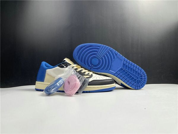 special edition 1 low og basketball designer shoes sail white hyper royal black fashion sport sneakers good quality size us7-13, White;red
special edition 1 low og basketball designer shoes sail white hyper royal black fashion sport sneakers good quality size us7-13, White;red