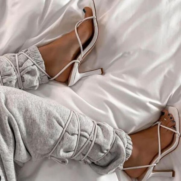 size 35-42 white black women sandals fashion cross-tied high heels shoes lace up woman 2021 summer
size 35-42 white black women sandals fashion cross-tied high heels shoes lace up woman 2021 summer