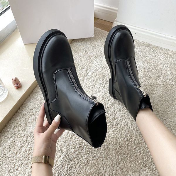 dress shoes women boots fashion patent leather 3cm heel round toe for woman zip black basic botas mujer 35-40 8mfs
dress shoes women boots fashion patent leather 3cm heel round toe for woman zip black basic botas mujer 35-40 8mfs